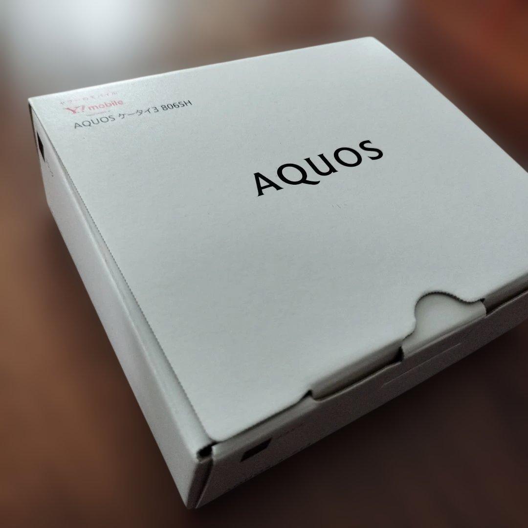 【新品同様・SIMロック解除済】AQUOS ケータイ3 806SH ブラック