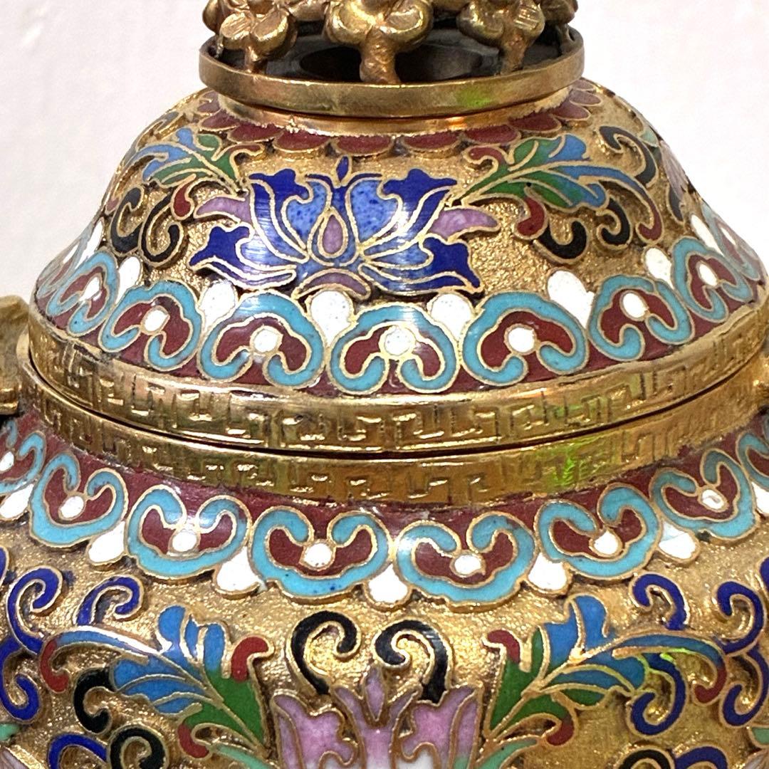 中国美術　三つ脚　七宝焼香炉　金彩唐蓮花紋　景泰藍　耳輪　獅子　アンティーク