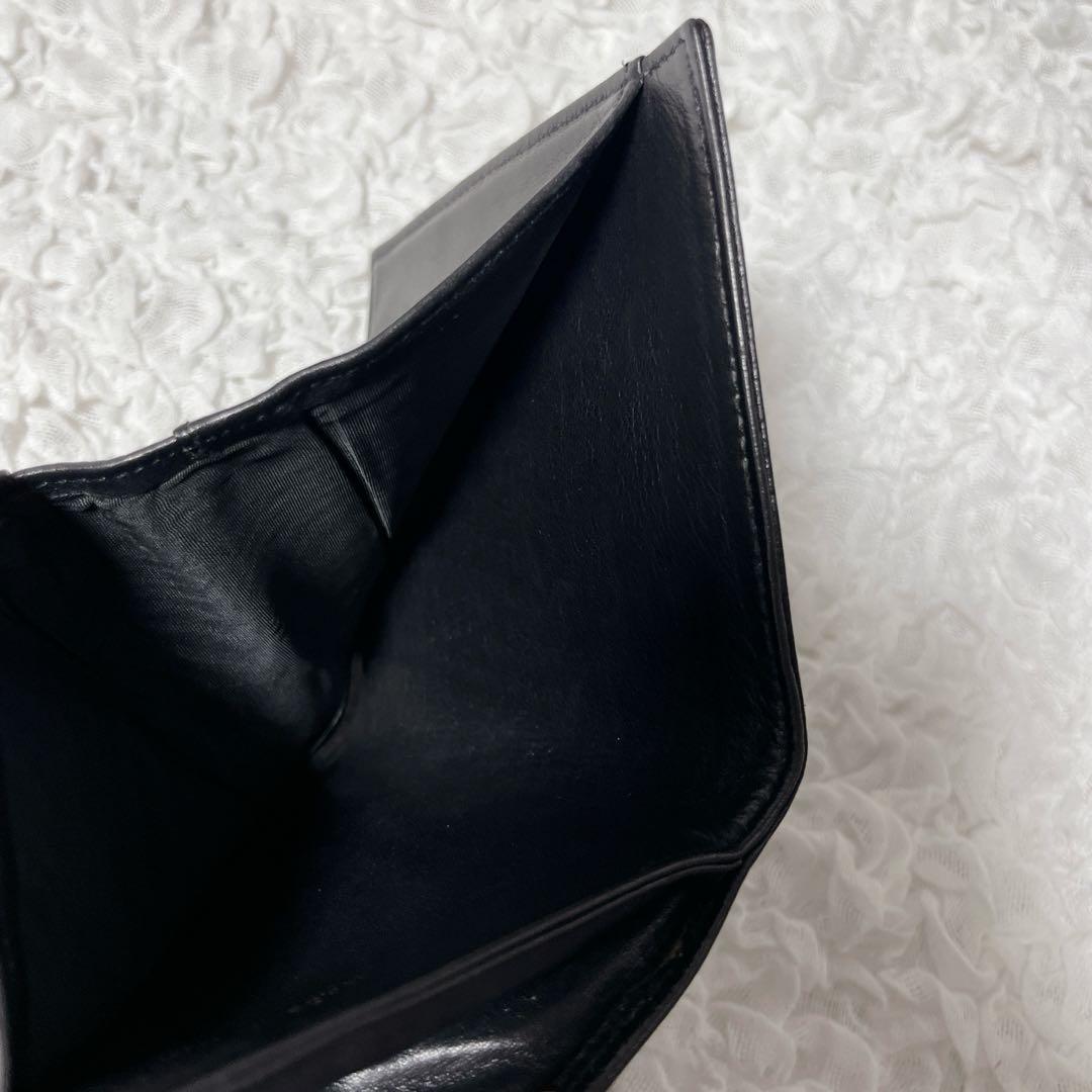 CHANEL ブラックレザー 二つ折り財布　ココマーク　キャビアスキン　本革