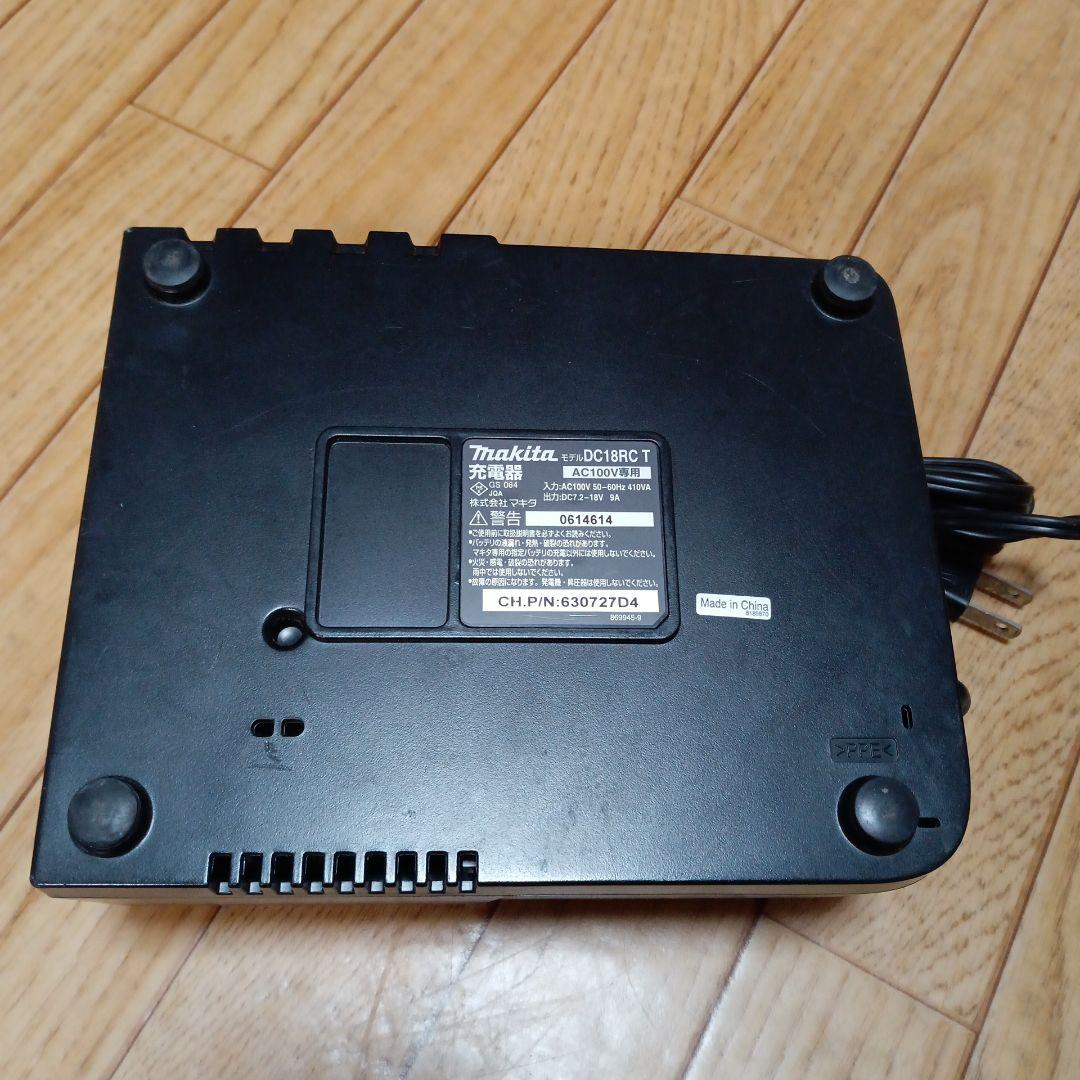 マキタ18V充電式クリーナーCL182FD 純正急速充電器、純正バッテリー付