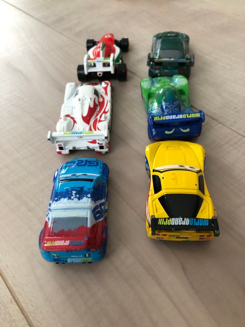 トミカ　カーズ　カーズ2 ワールドグランプリレーサーセット　廃盤　レア