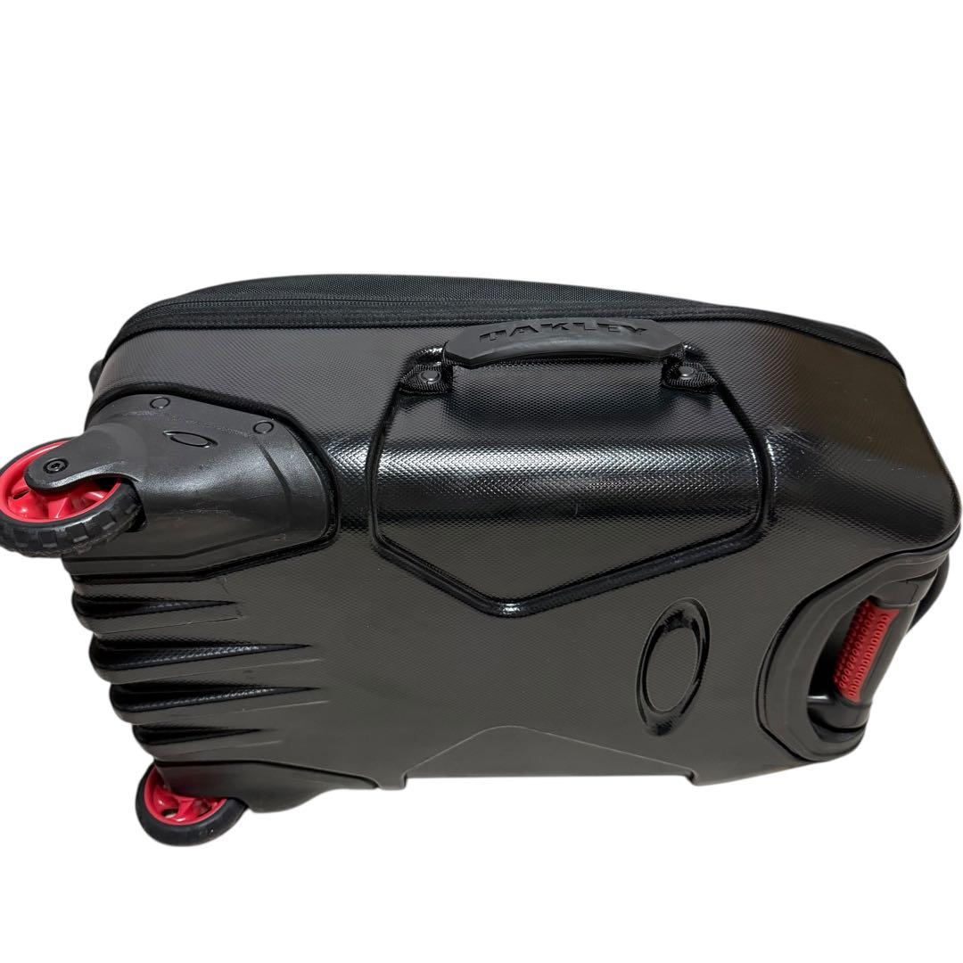 【希少】OAKLEYオークリー スーツケース　ブラック　キャリーバッグ42ℓ