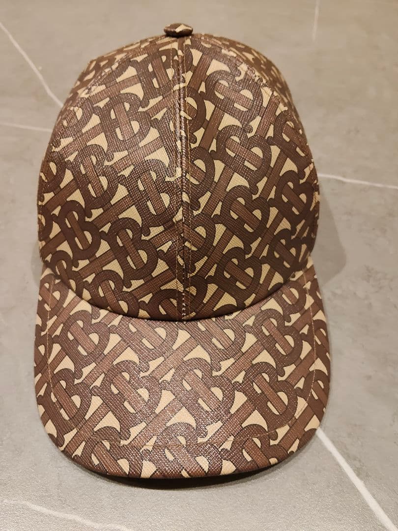 バーバリー　ロゴ　モノグラム ベースボールキャップ　M