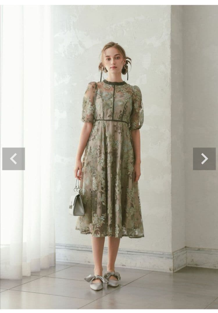 DorryDoll　フラワーエンブロイダリ―ドレス