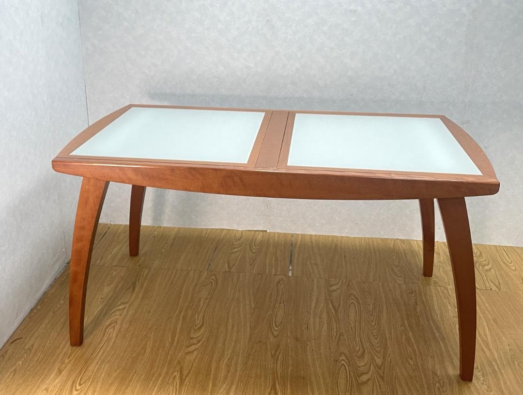 S★★860 カリガリス 伸縮式(蛇腹式)ダイニングテーブル BonTon