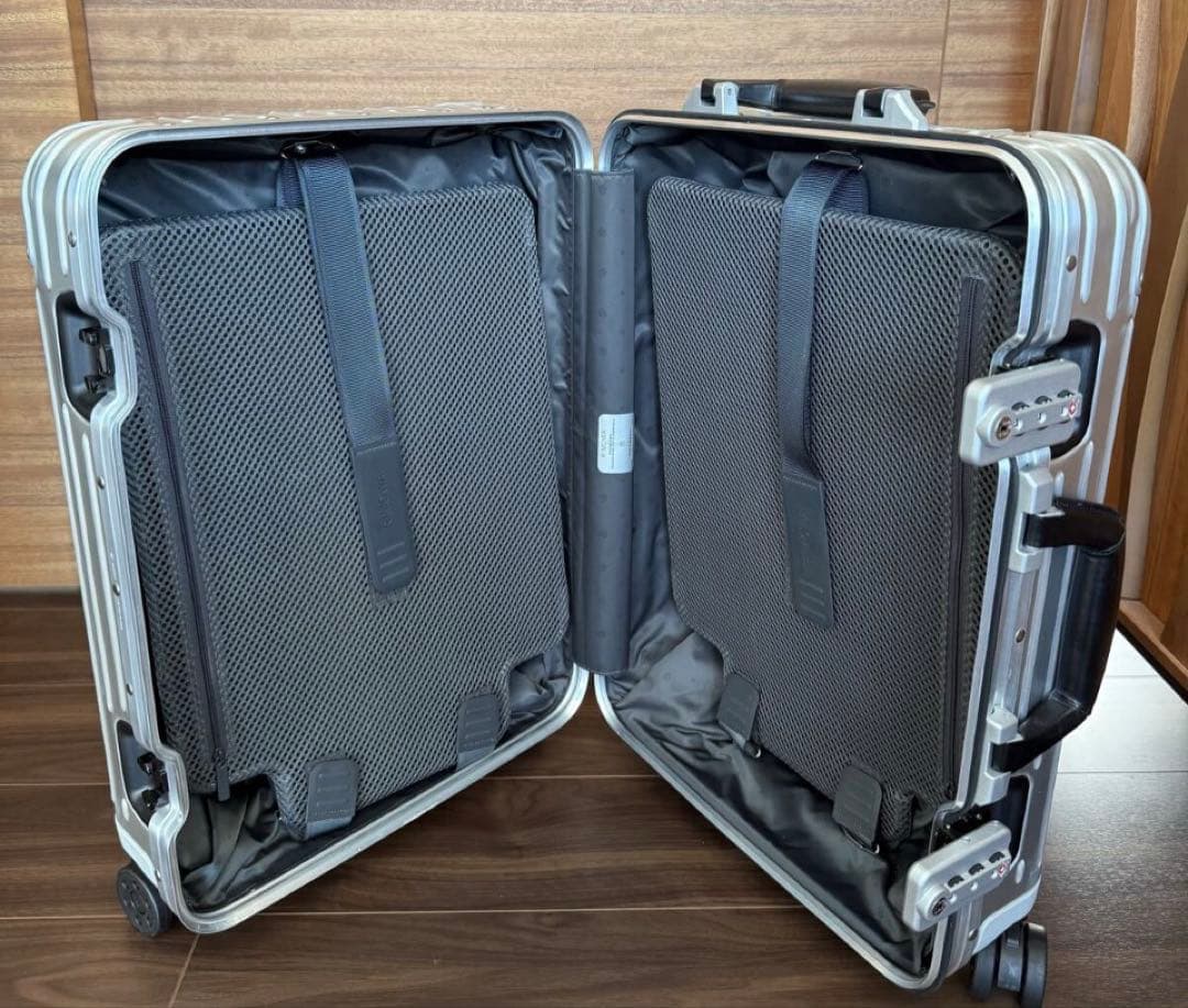RIMOWA Original キャビン ツイスト シルバー＆ブラック 生涯保証