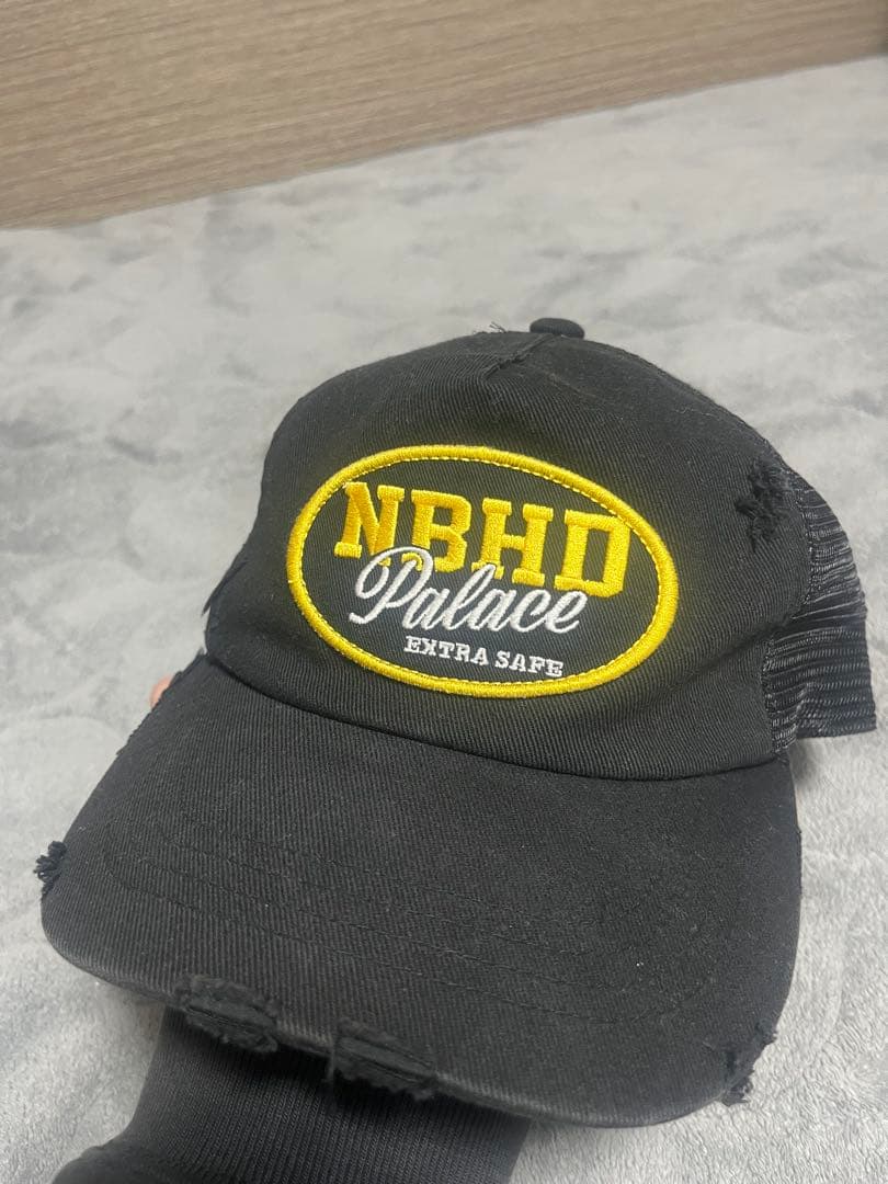 Palace NEIGHBORHOOD トラッカーキャップ