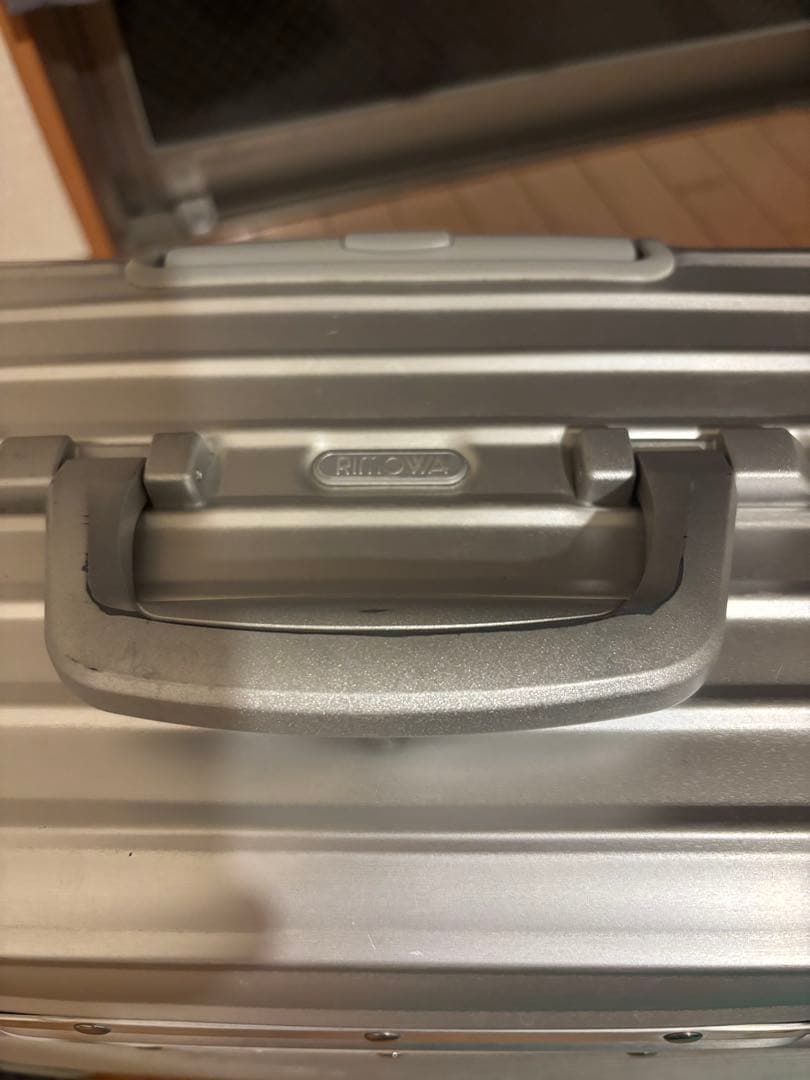 リモワ　パイロット　29L 機内持ち込みサイズ