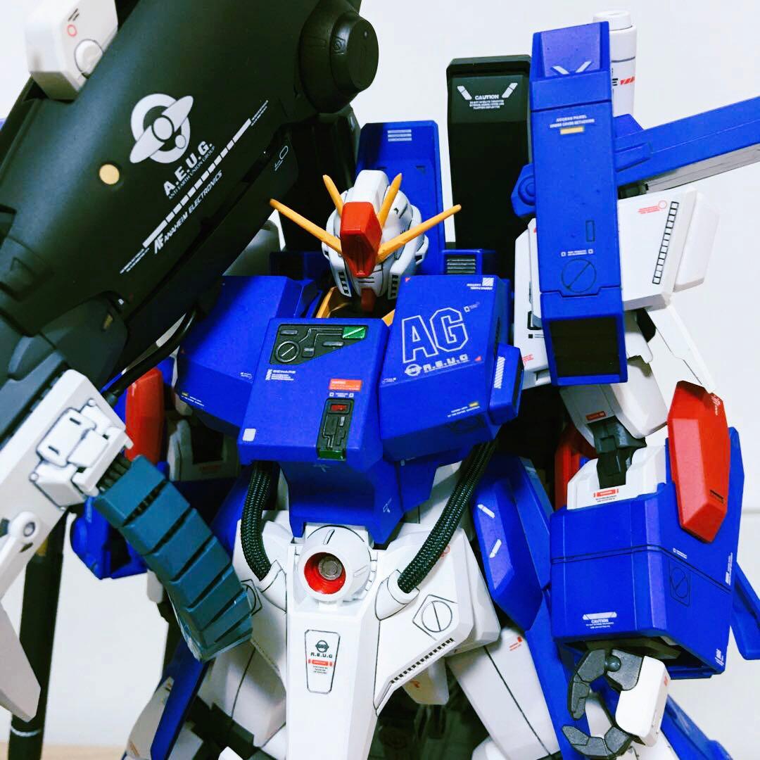 ガンプラ 完成品 1/100 MG フルアーマー ZZ ガンダム