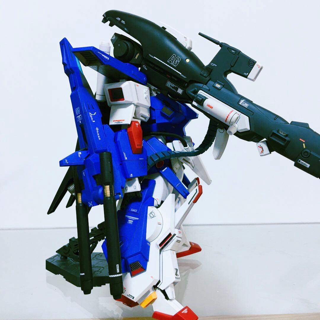 ガンプラ 完成品 1/100 MG フルアーマー ZZ ガンダム