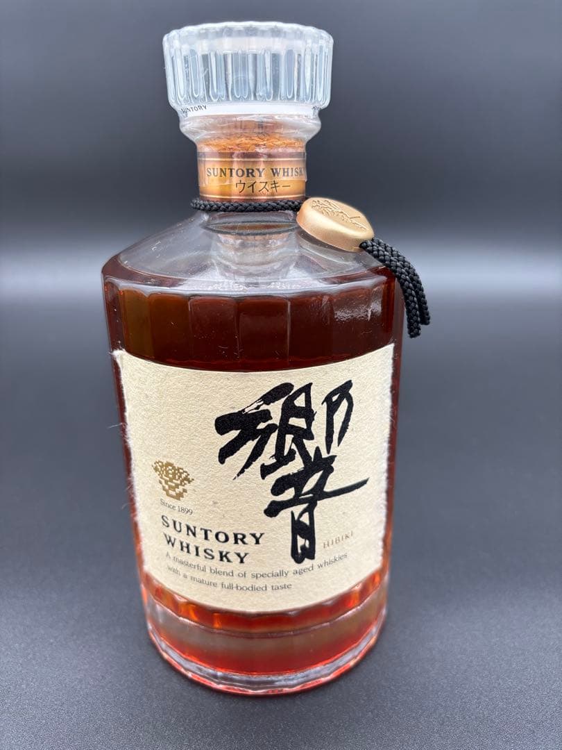 Suntory Hibiki 700ml ギフトボックス入り