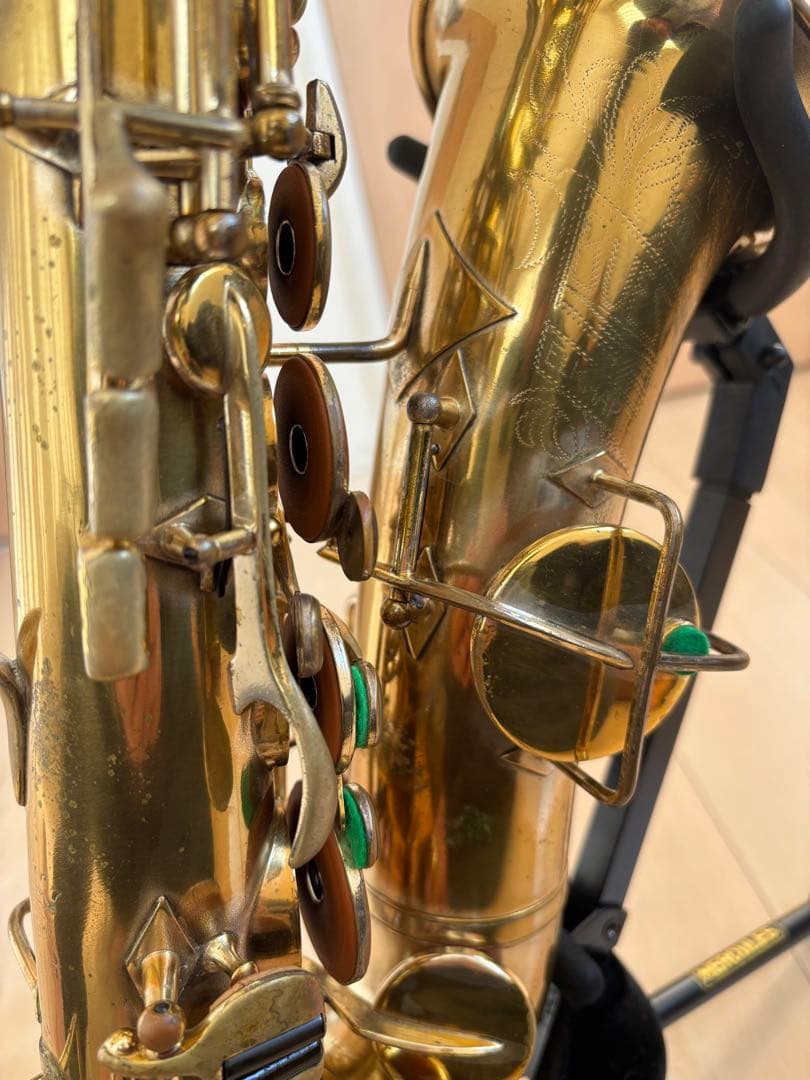 Buescher New Aristcrat アルトサックス