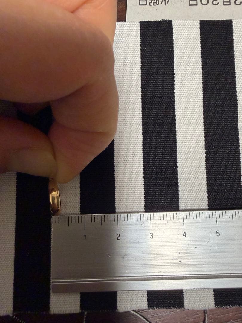 18金　3×10㎜　ミニフープピアス イエローゴールド K18