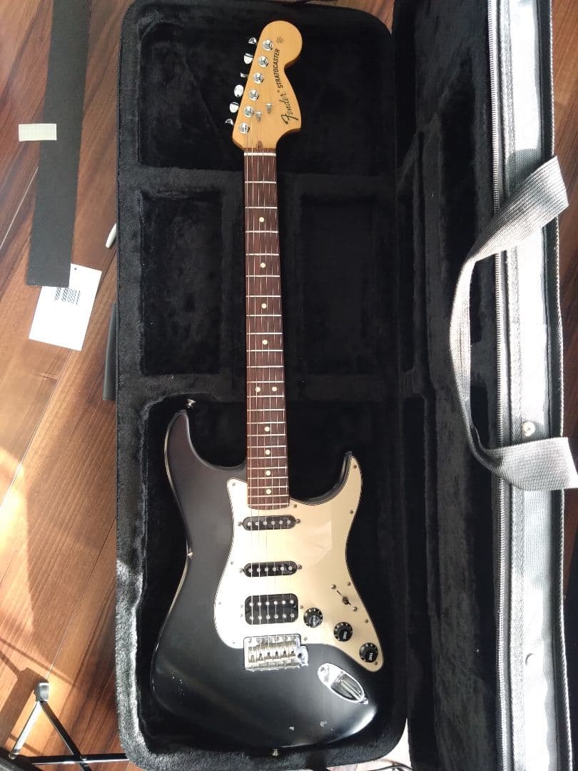 d*o様 Fender Highway one stratocaster HSS