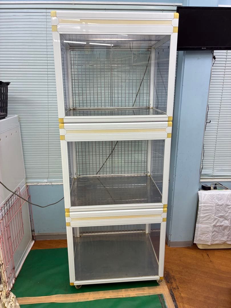 新年❗️特別値引中‼️GB PRO ペットマンション 3面クリアフィックス窓3段