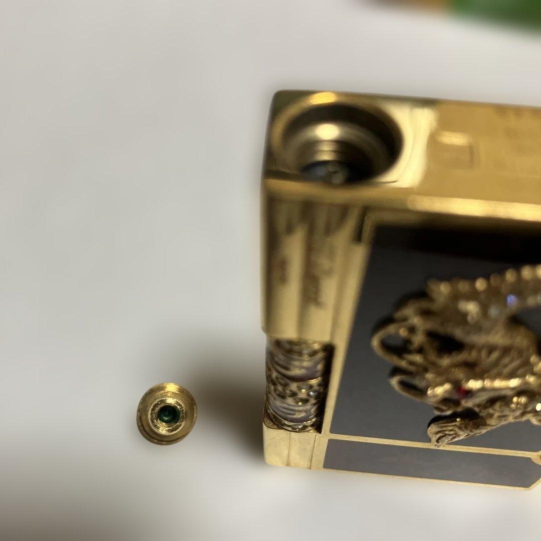 ドラゴン装飾のデュポンライター