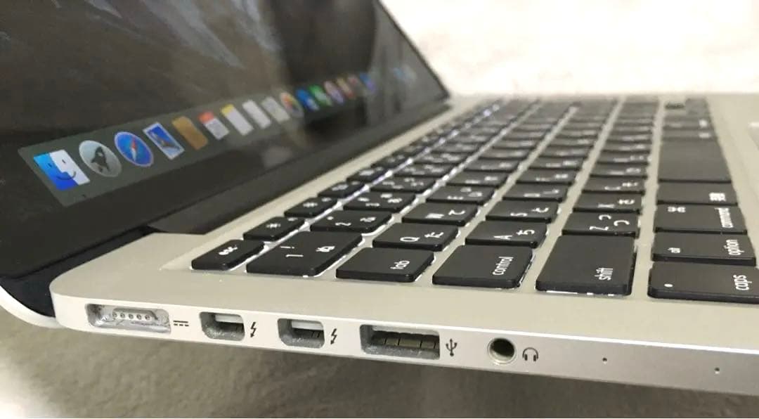 【ジャンク】MacBook Pro 13インチ/充電器付き