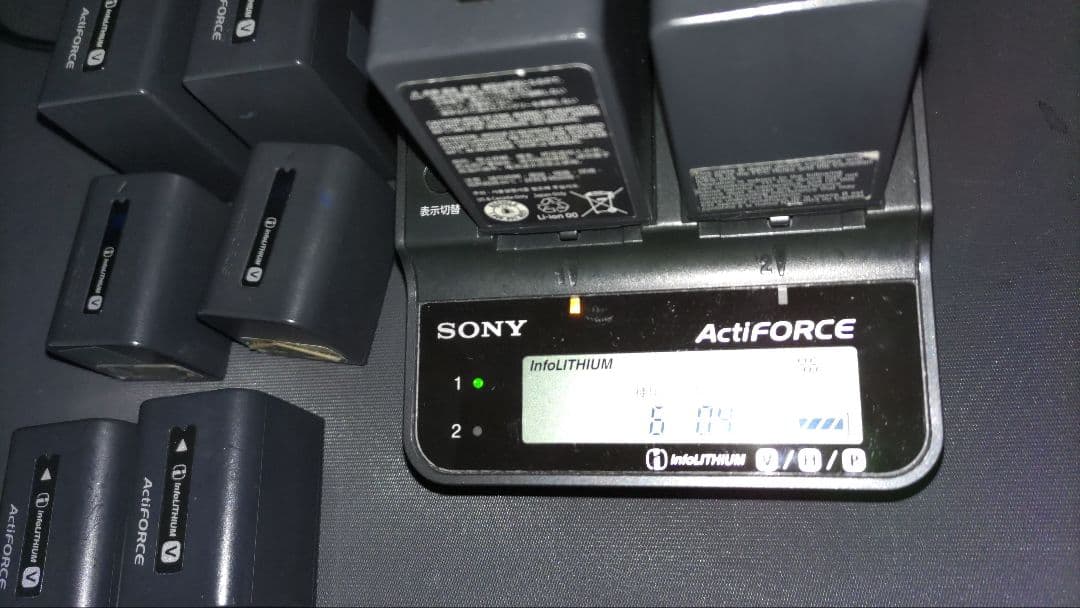 SONY HXR-NX80 本体、マイク、バッテリー