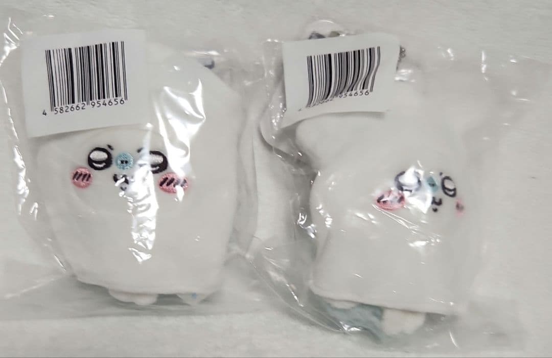 ちいかわ【モモンガ】ぬいぐるみ マスコット缶バッジ他セット