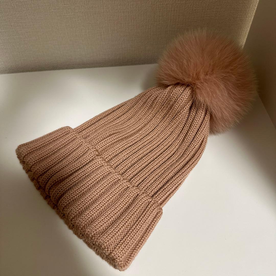 モンクレール ニット帽 ピンクファー付き