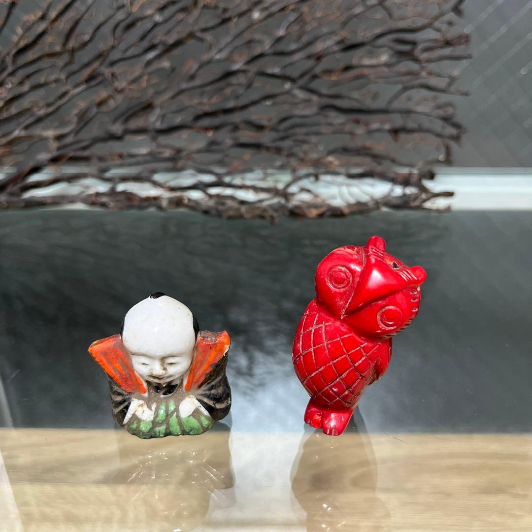 骨董　工芸細工　血赤珊瑚　山珊瑚　梟　フクロウ　モチーフ　根付　御守り