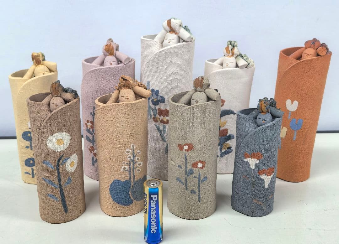 片桐信作　芽 　土人形　名古屋人形作家　片桐　信　人間国宝　堀柳女師事