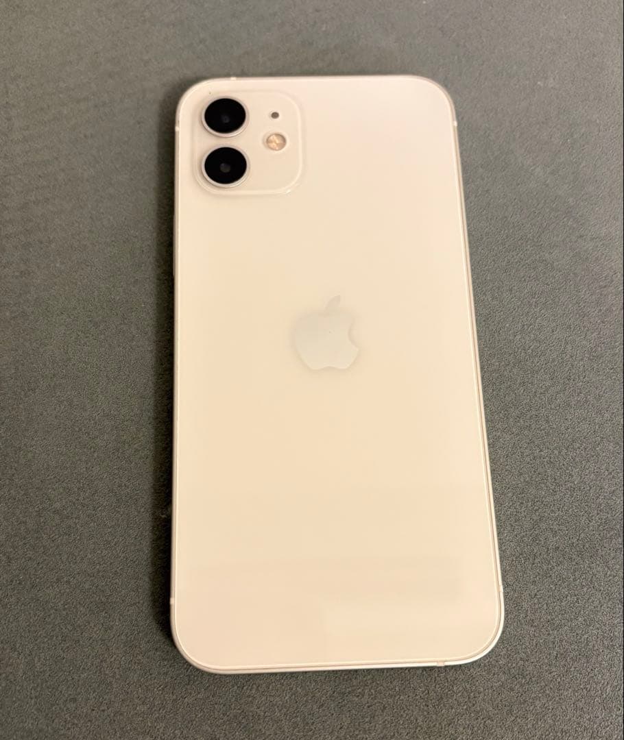 iPhone 12 ホワイト 128GB バッテリー79% SIMフリー