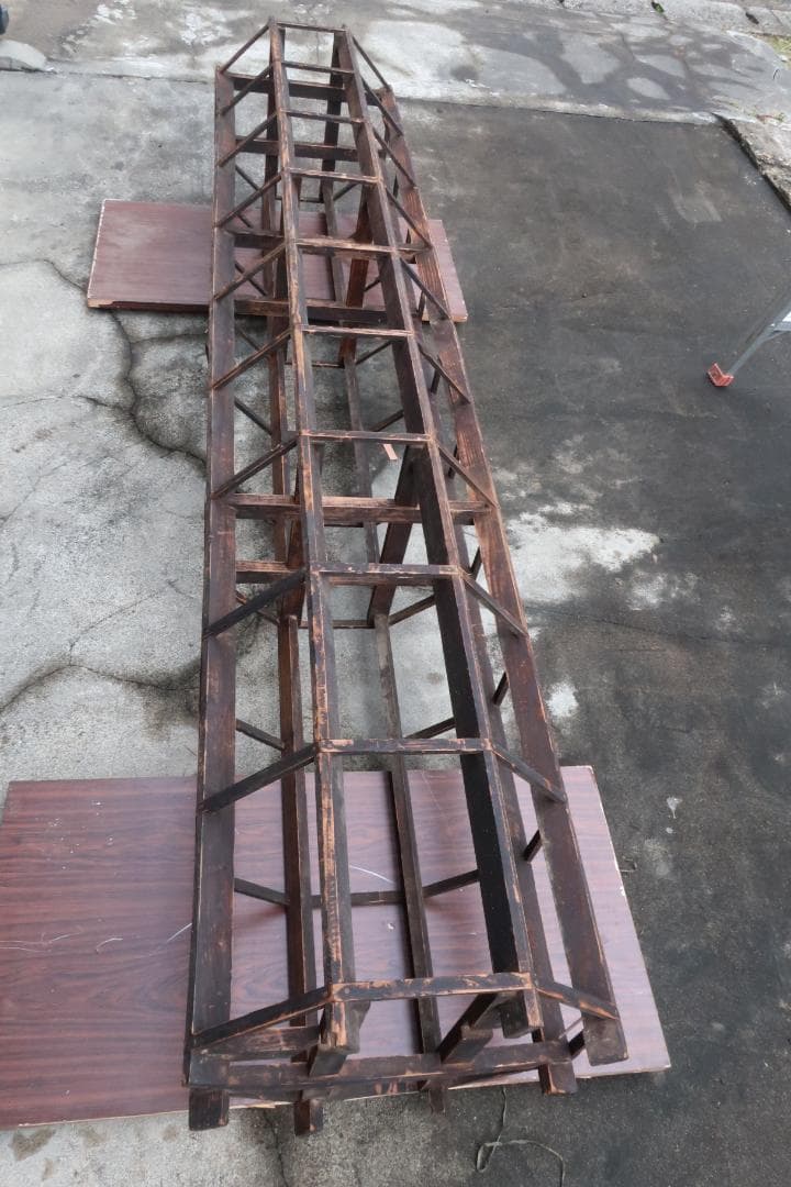 手押し 田植枠型押機 全長227ｃｍ,幅及び高さ44.0ｃｍ 破損あり