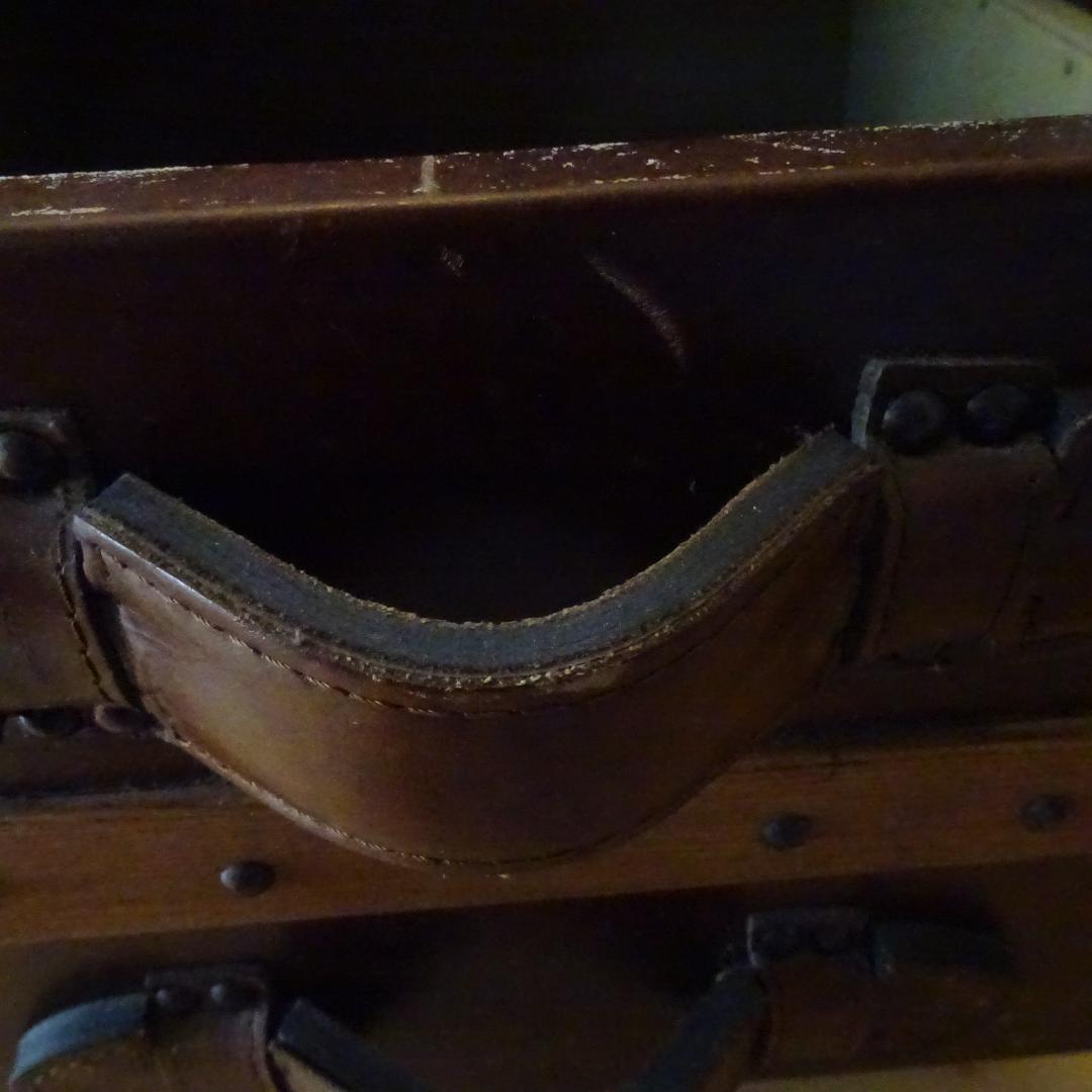 ストーニーハースト スモール ランプテーブル HALO 本革 牛革張り収納茶