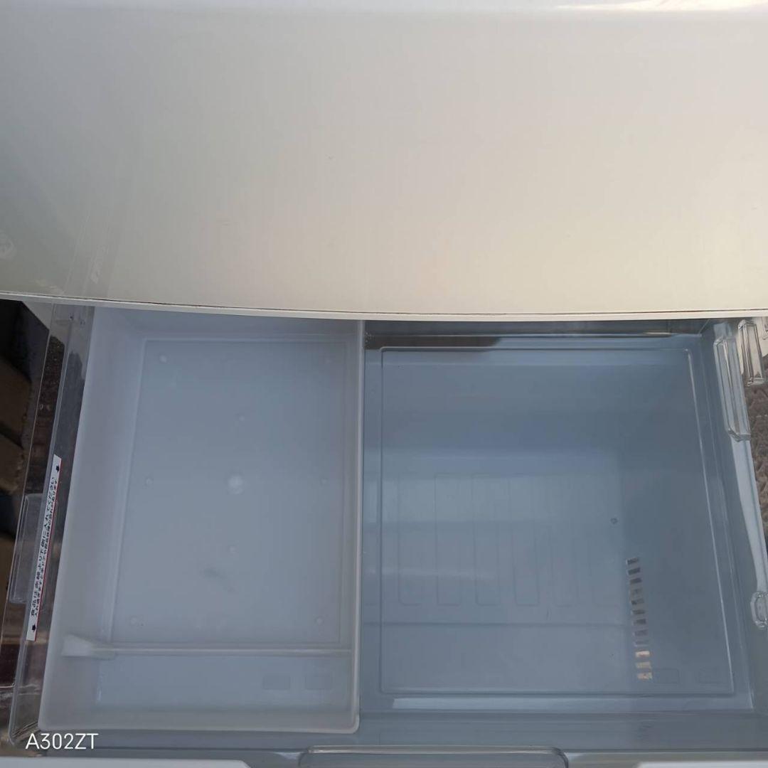 送料設置無料　人気モデル　三菱　大型冷蔵庫　370L