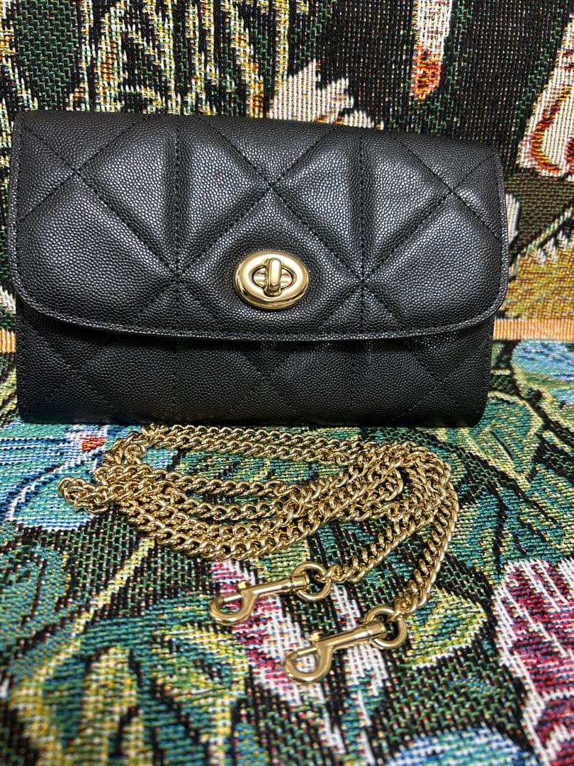 【美品】coach、コーチ、ブラックレザーキルティングゴールドショルダーバッグ