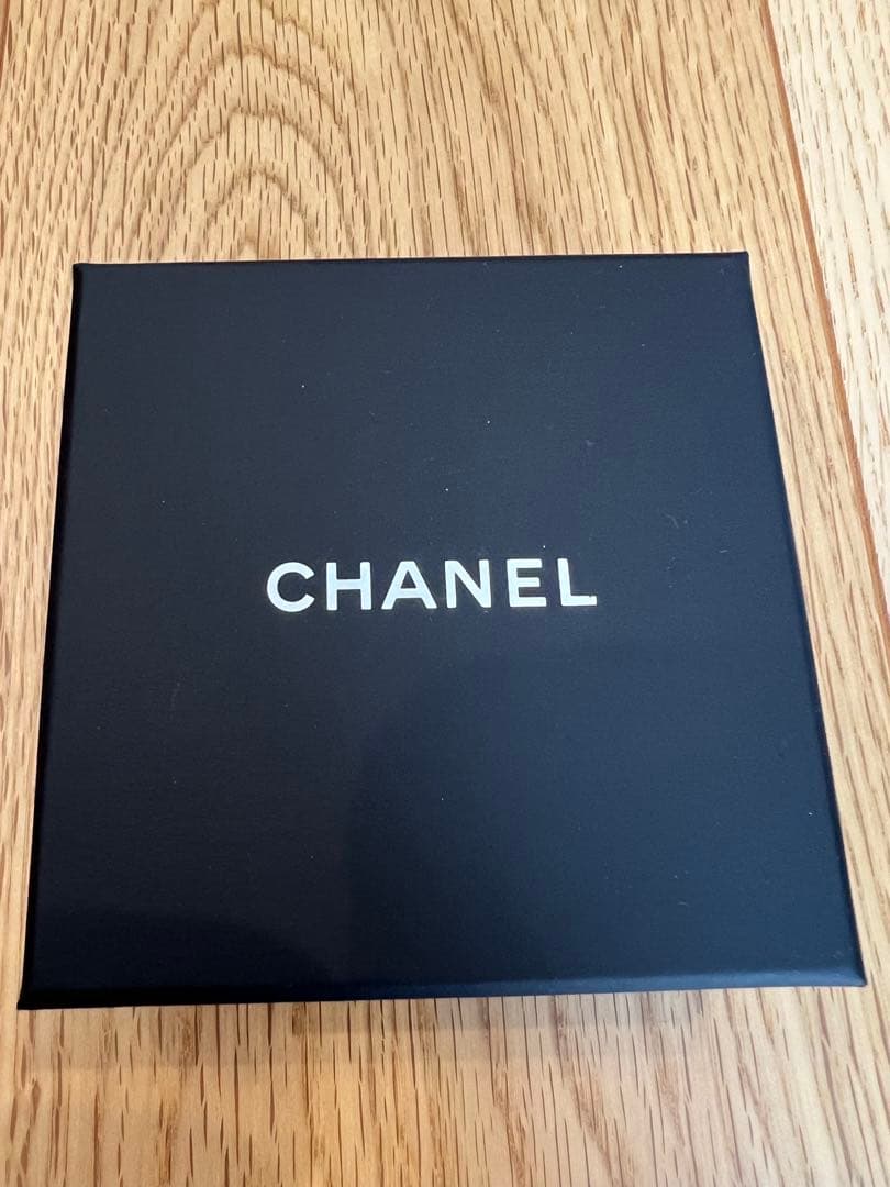 CHANEL シャネル　ブローチ　ハート　パール