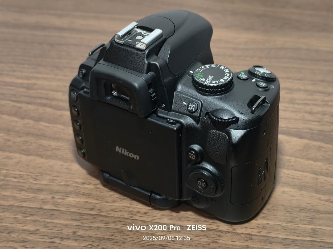 Nikon D5000 ボディ 美品