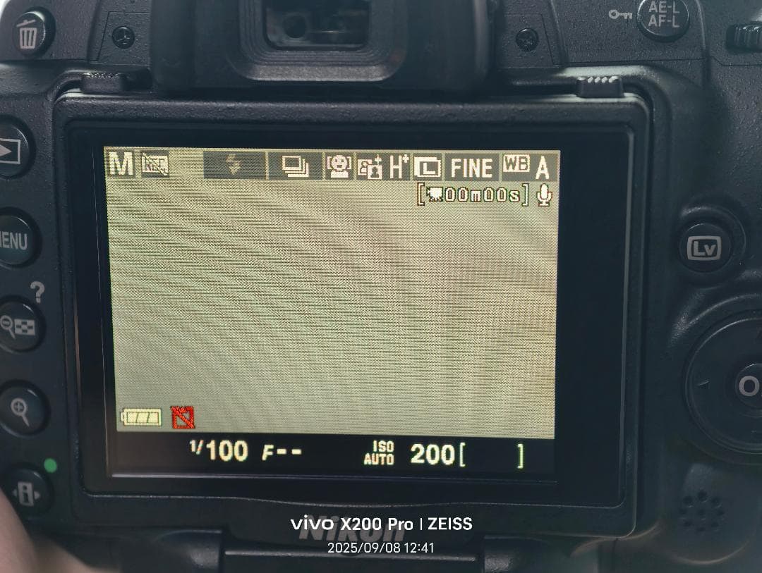 Nikon D5000 ボディ 美品