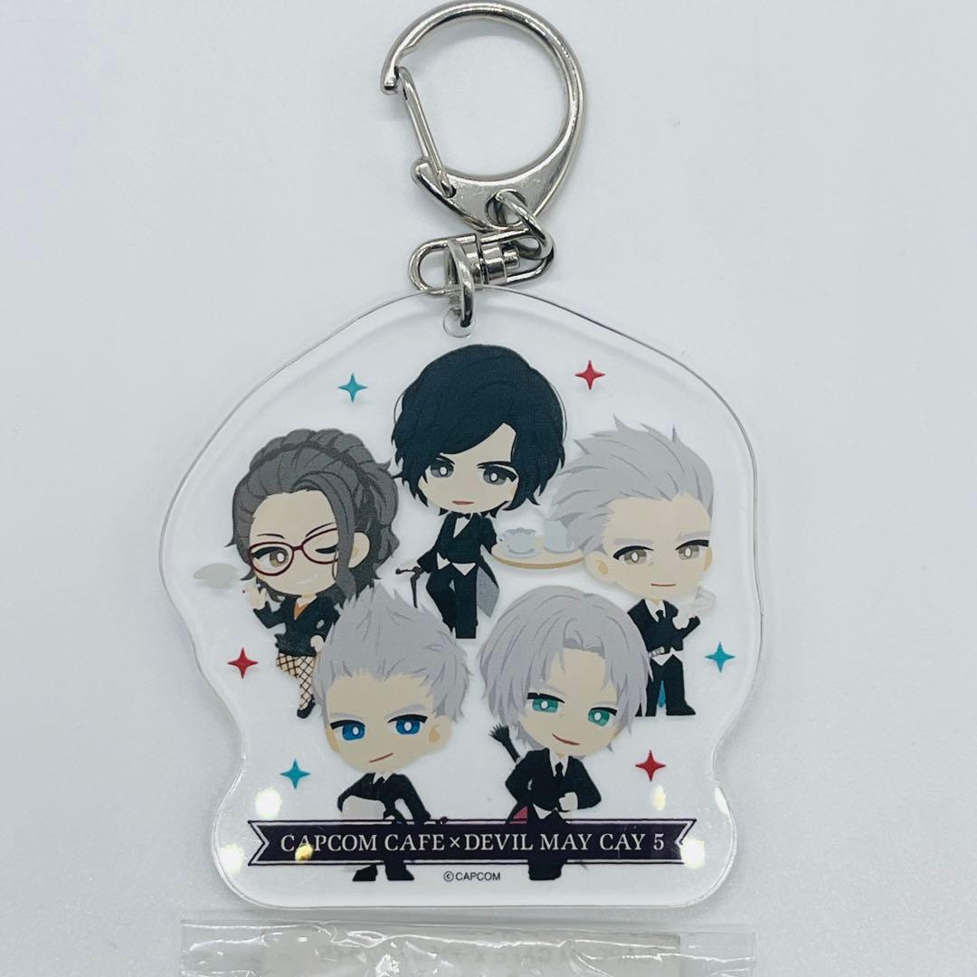 デビルメイクライ 5 カプコンカフェ　缶バッジ　アクリルキーホルダー