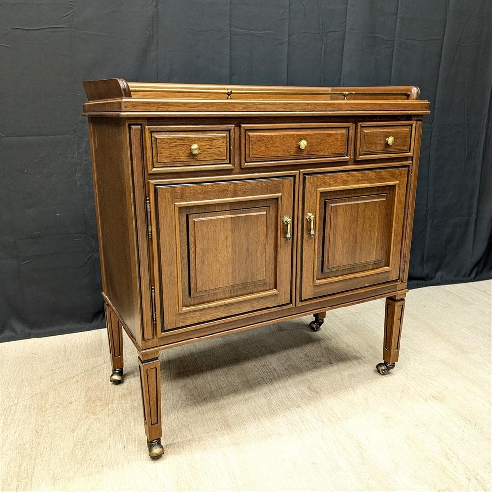 マルニ　ロイヤル　地中海　キャビネット　ワゴン　サイドボード　コンソール　飾り棚