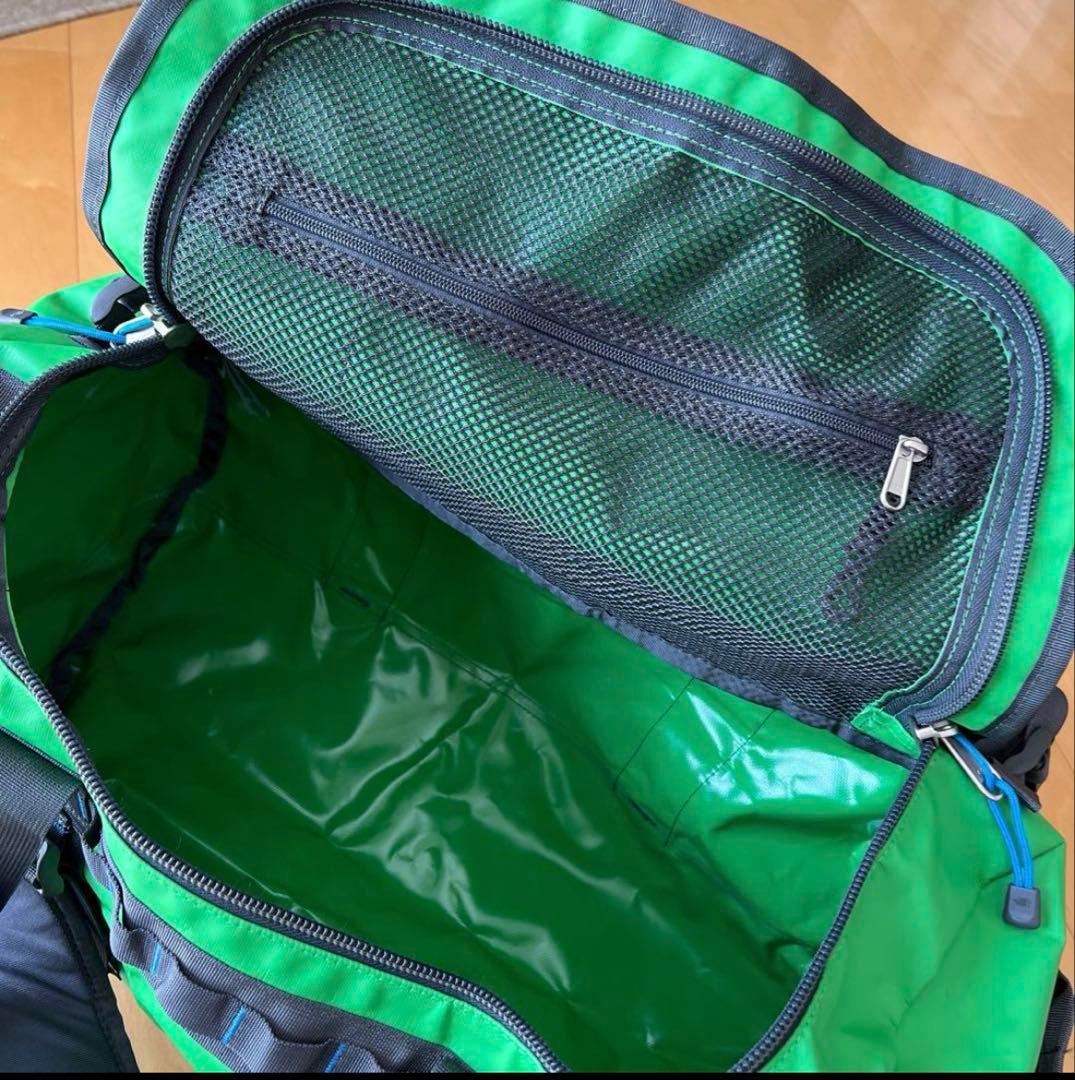 ノースフェイス　ボストンバッグ　スポーツバッグ　リュック　ロゴ入り　旅行　大容量