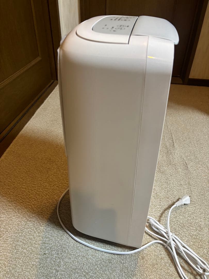 シャープ 除湿機 ホワイト　CV-R71-W