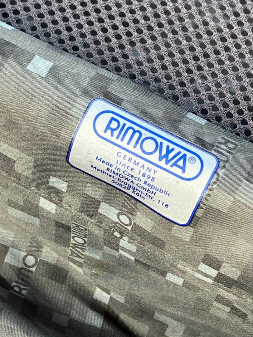 RIMOWA リモワ スーツケース ブラック 約63L 4輪 マルチホイール 黒