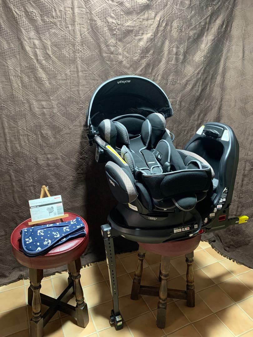 【極美品】アップリカ フラディア グロウ ISOFIX 360°セーフティーAB