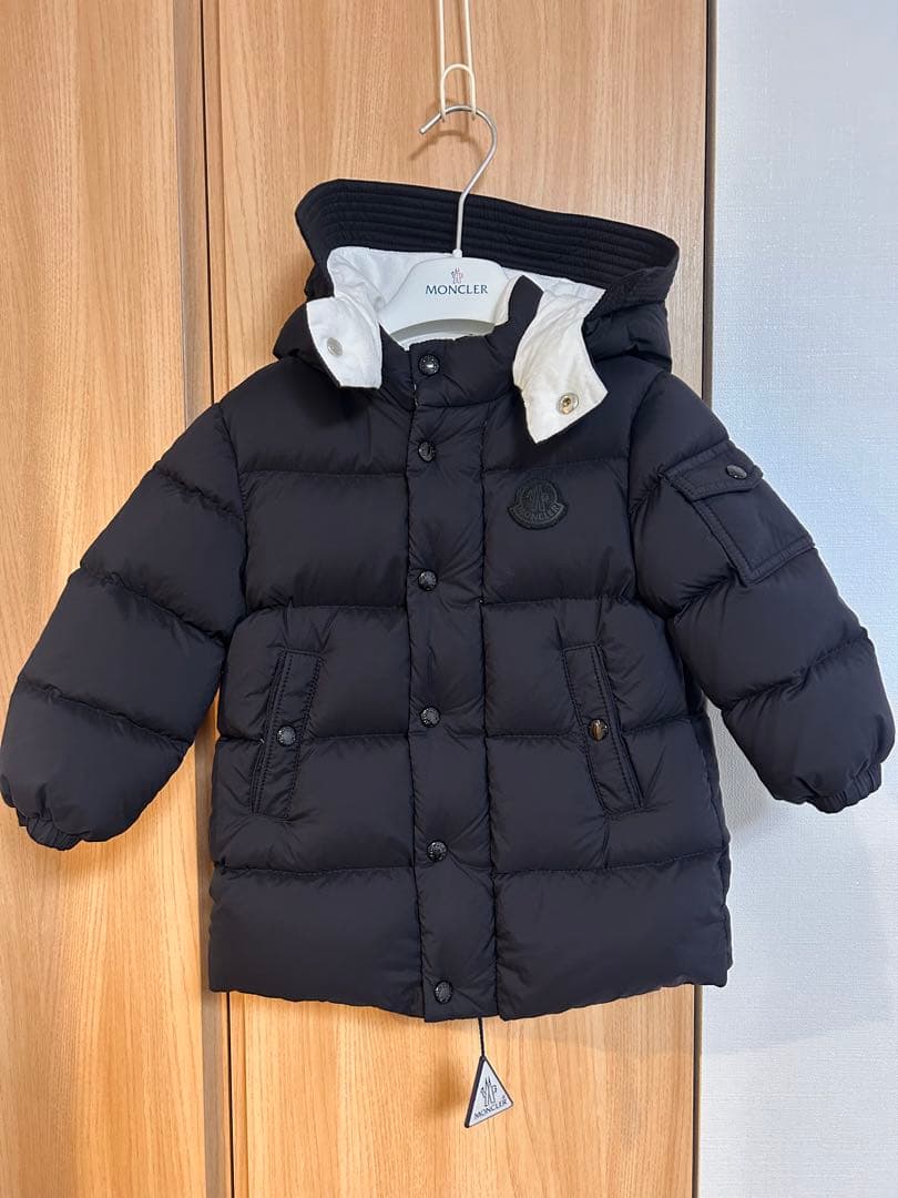 MONCLER ブラック　ベビーダウンコート　ハンガー付