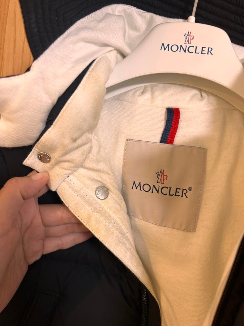MONCLER ブラック　ベビーダウンコート　ハンガー付