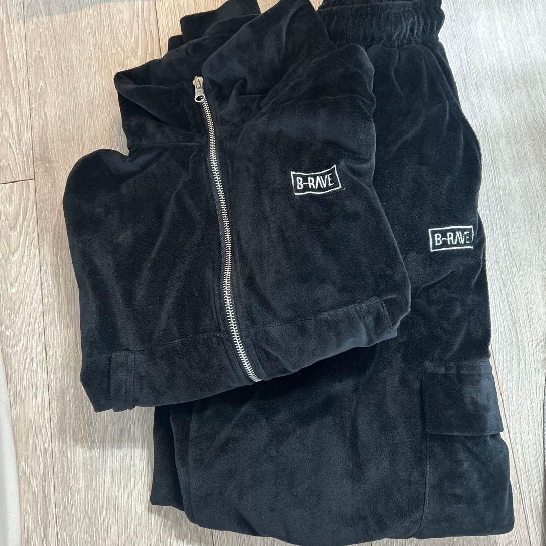 や*ろ様 No No Girls ベロアセットアップ