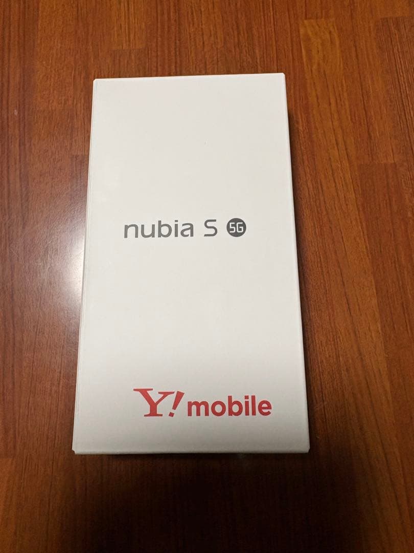 nubia S 5G ホワイト 本体