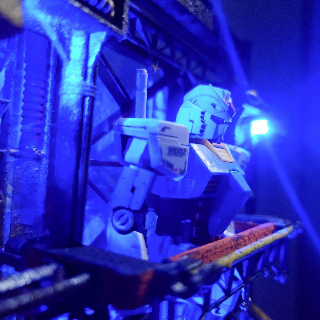 光るっ!! 壁かけガンプラ格納庫 RX-78-2 ガンダム