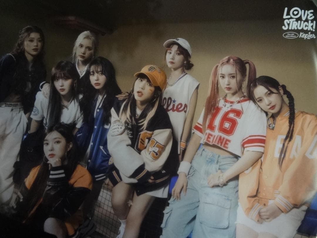 A2サイズ　アーティスト関連　入手困難非売品Ａ２サイズポスター100枚セット