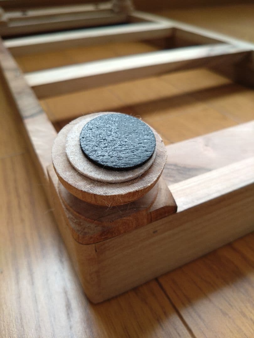 【新品爪とぎ付】オルネドフォイユ オルネコ クルミの木の爪とぎ