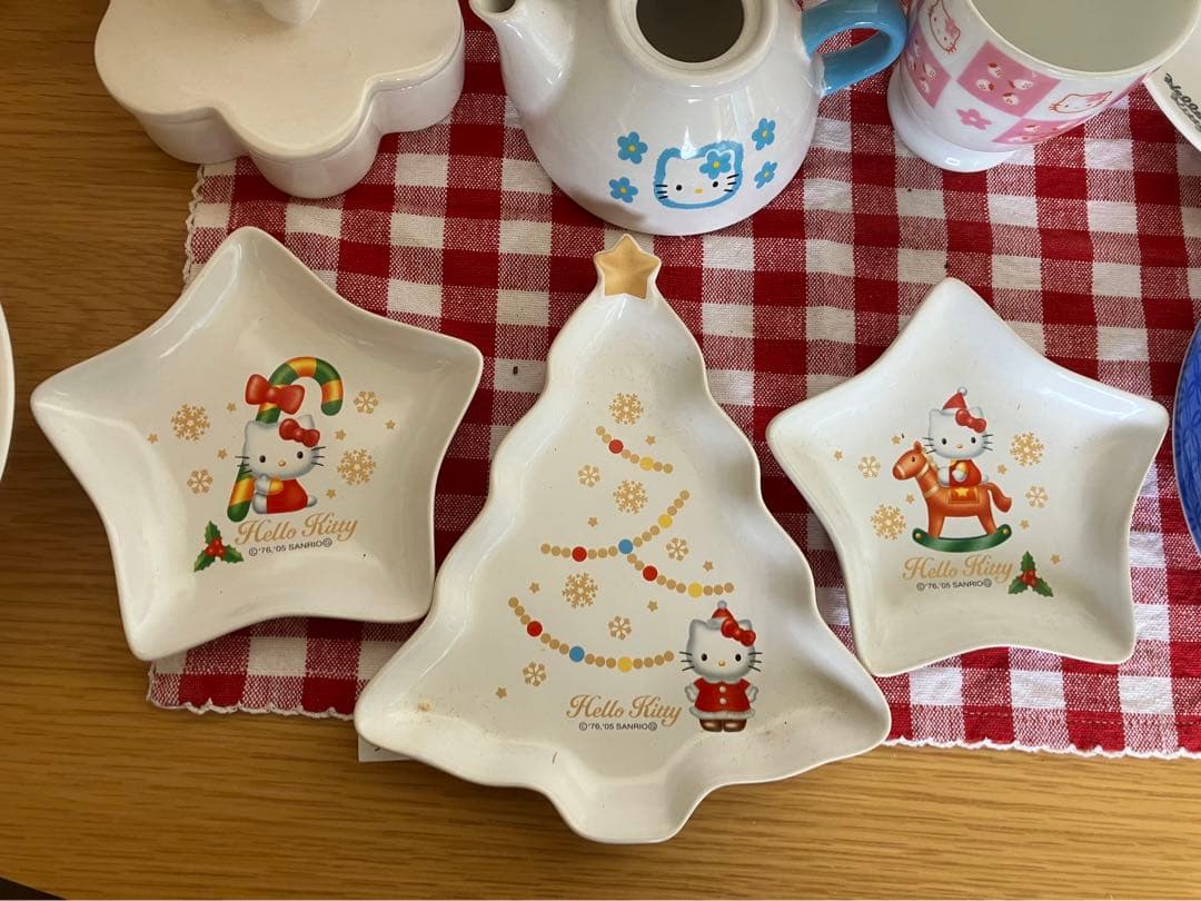 昭和レトロ　サンリオハローキティ　非売品　未使用　多数　ぬいぐるみ　食器　大量