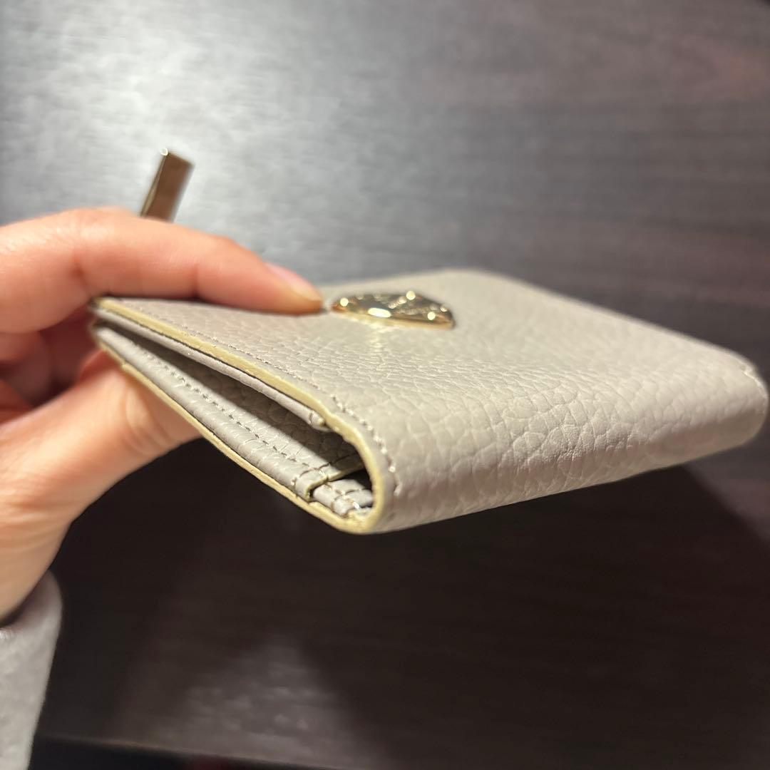 〖ATAO〗二つ折り財布 ミリモ・ケリー グレージュ