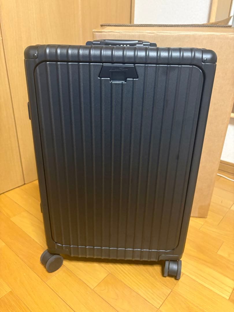 リベティー　多機能キャリーケース　マットブラック　フロントオープン　Mサイズ